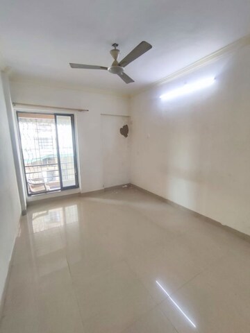 Room in 2 BHK Apartment at Suman Heritage, Nerul – for Rent
