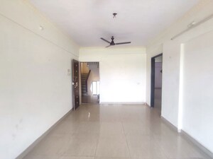 Room in 2 BHK Apartment at Suman Heritage, Nerul – for Rent