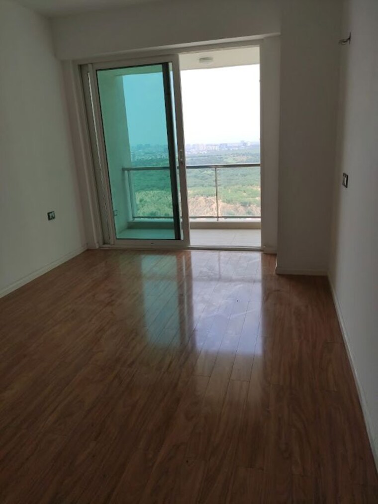 Room, dlf-the-crest 4 Bedroom 3529 Sq.Ft. Apartment In Sector 54 Gurgaon 9764238