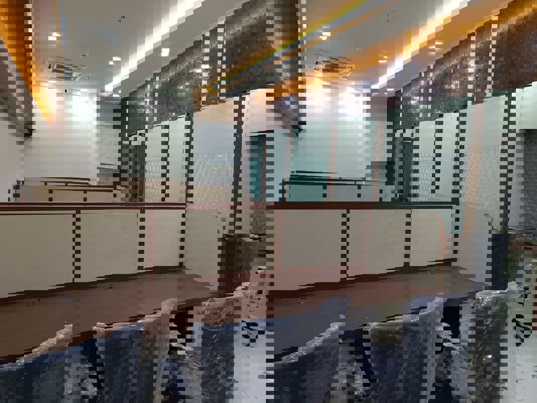 Office Space For Rent in Mani Casadona