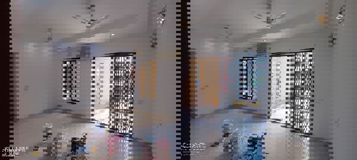 3 BHK + Store Room 1850 Sq.Ft. Apartment in Kapil Malhar Apartment