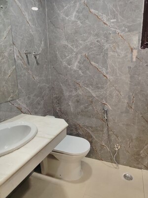 Bathroom in 3 BHK Builder Floor at Unitech South City II, Sector 50 – for Sale