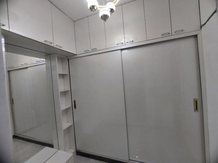 Room, sector 88 3 Bedroom 236 Sq.Yd. Builder Floor In Sector 88 Faridabad 9764355