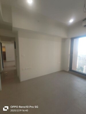 Room in 2 BHK Apartment at Kanakia Silicon Valley, Powai – for Rent