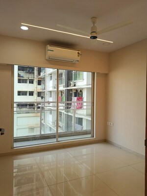 Room in 2 BHK Apartment at Sugee Atharva, Prabhadevi – for Rent