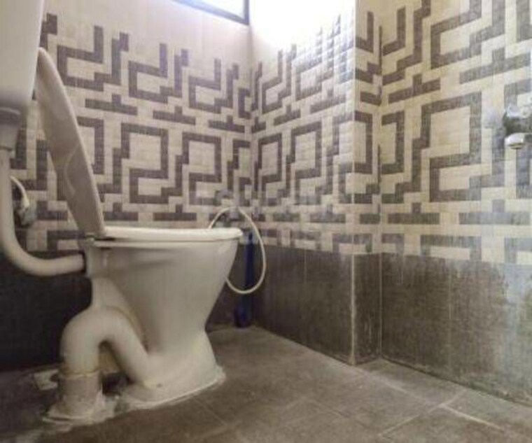 Bathroom, phoolbagan 2 Bedroom 577 Sq.Ft. Apartment In Phoolbagan Kolkata 4055874