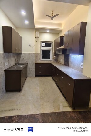 Kitchen in 3 BHK Independent House at Tulip Mall, Sector 46 – for Rent