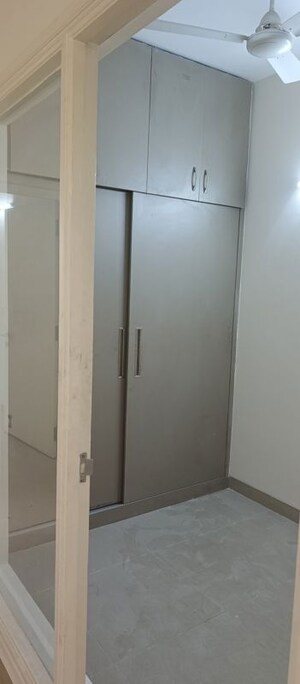 Building Lobby in 2.5 BHK Apartment at Emaar Emerald Estate, Sector 65 – for Rent