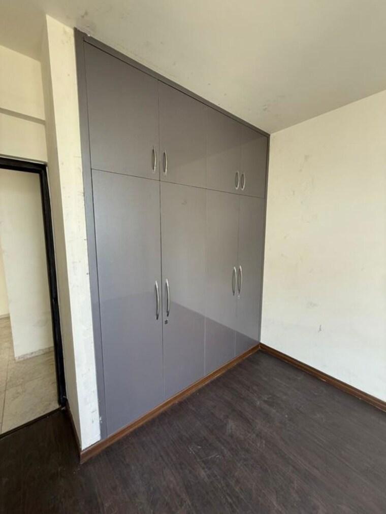 Room, bptp-discovery-park 2 Bedroom 1200 Sq.Ft. Apartment In Sector 80 Faridabad 9764488