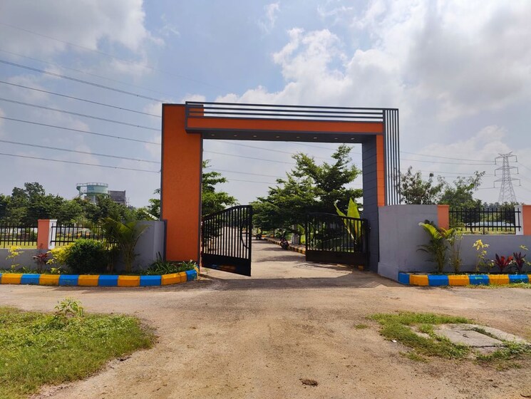 Exterior View, senapathi-kshetra  150 Sq.Yd. Plot In Thummaloor Hyderabad 9764495