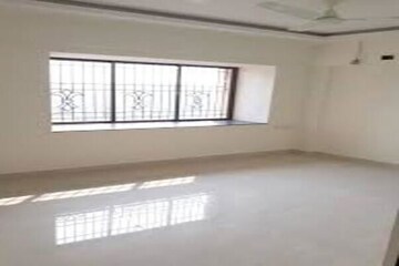 Room in 2 BHK Apartment at Beliaghata – for Rent