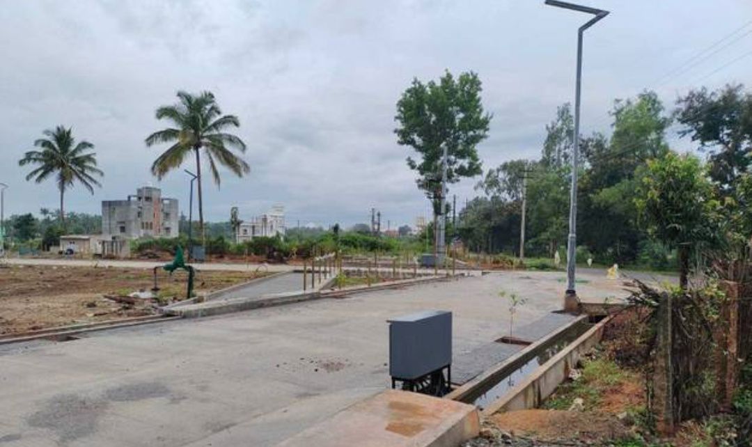 Plot For Sale in Malur