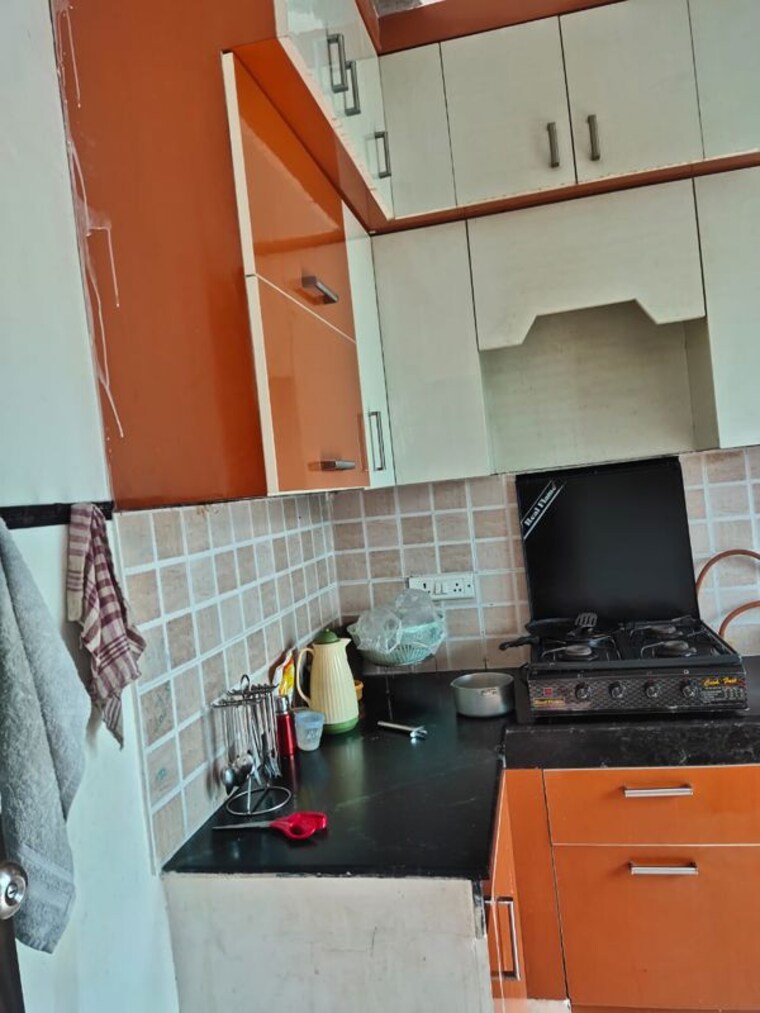 Kitchen, bptp-park-grandeura 3 Bedroom 1800 Sq.Ft. Apartment In Sector 82 Faridabad 9764544