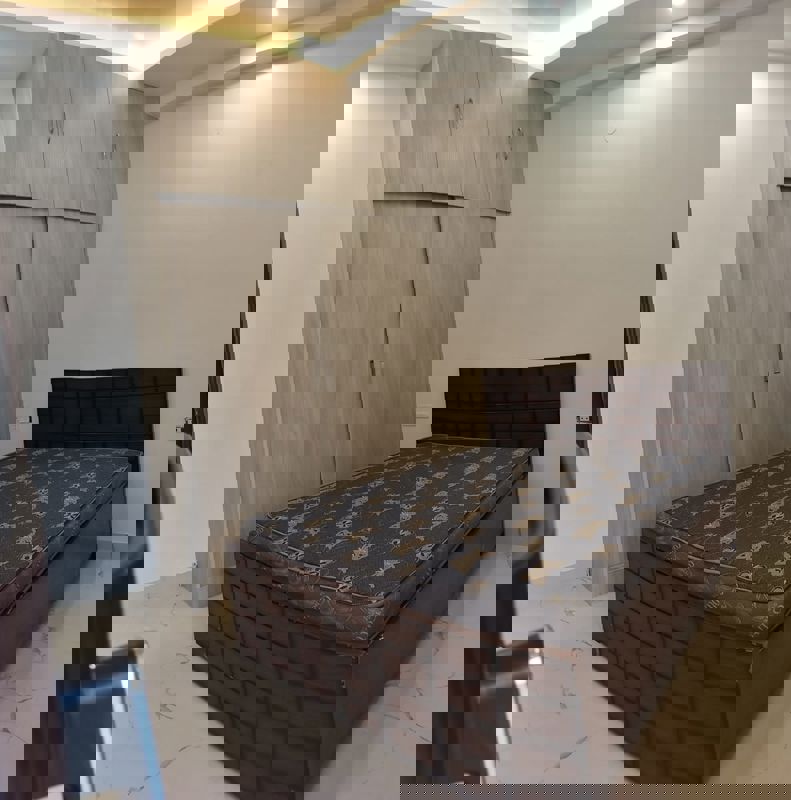 2 BHK + Servant Room Builder Floor For Rent in Unitech Nirvana Country Plots