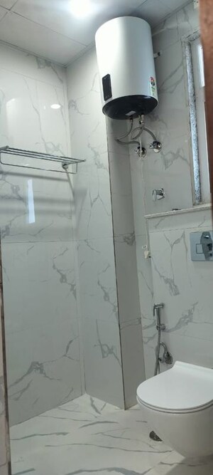 Master Bedroom in 2 BHK Builder Floor at Unitech Nirvana Country Plots, Sector 50 – for Rent