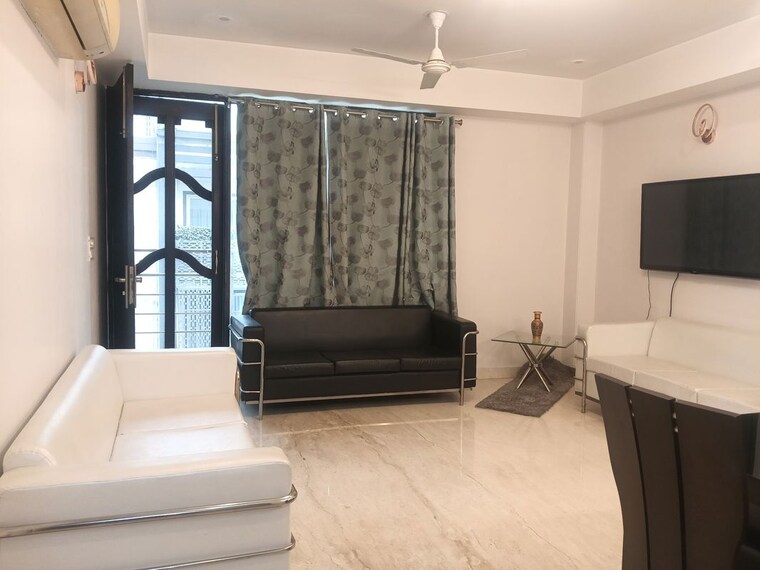 Living Room, greater kailash i 3 Bedroom 1800 Sq.Ft. Builder Floor In Greater Kailash I Delhi 9764622