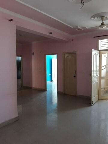 3.5 BHK Apartment For Rent in Gulmohur Tower, Shastri Nagar