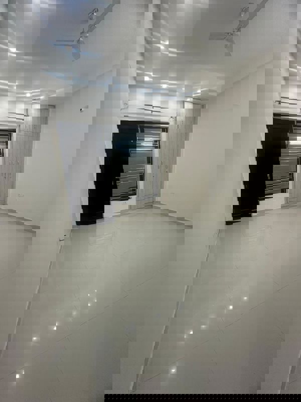 4 BHK + Pooja Room Builder Floor For Rent in Unitech South City II