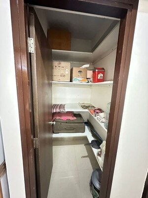 Furnished Amenities in 1.5 BHK Apartment at Lodha Palava City Lakeshore Greens, Dombivli East – for Rent