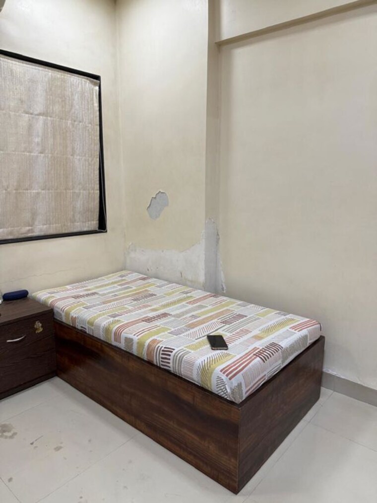 Bedroom, new-jay-palace 2 Bedroom 780 Sq.Ft. Apartment In Yari Road Mumbai 9764684