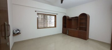Room in 2 BHK Apartment at Whitefield – for Rent