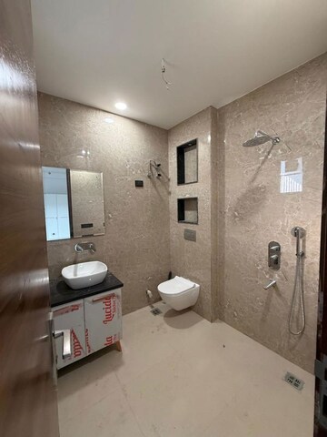 Bathroom in 4 BHK Builder Floor at Eros Rosewood City, Sector 49 – for Rent