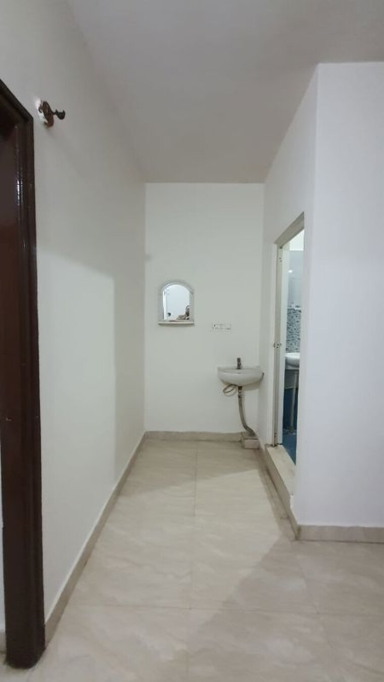 Room, whitefield 1 Bedroom 510 Sq.Ft. Apartment In Whitefield Bangalore 9758579