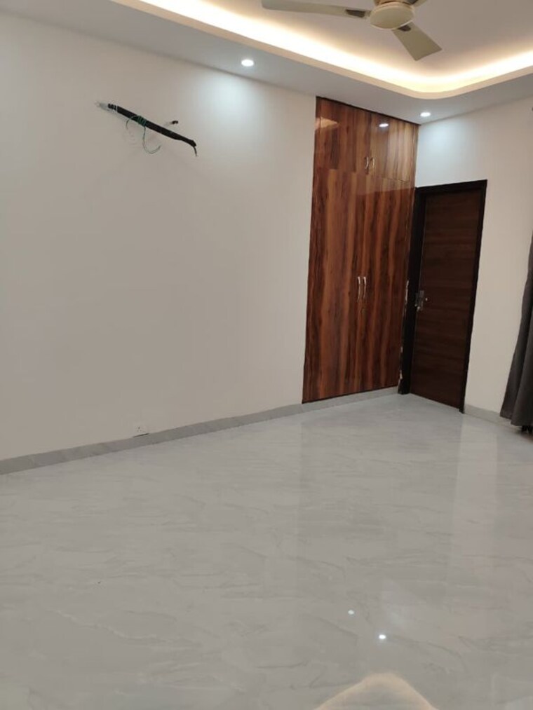 Room, unitech-singleton-floors-south-city 3 Bedroom 360 Sq.Yd. Builder Floor In Sector 50 Gurgaon 9764753