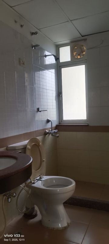 Bathroom in 3 BHK Apartment at Unitech Fresco, Sector 50 – for Rent