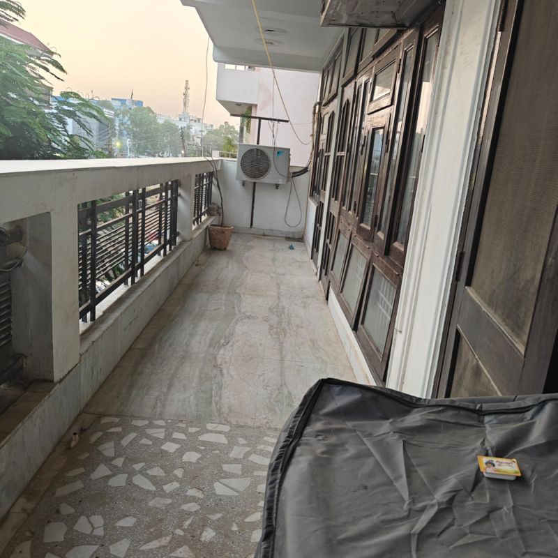 1 BHK + Extra Room 100 Sq.Yd. Builder Floor in RWA Residential Society Sector 46