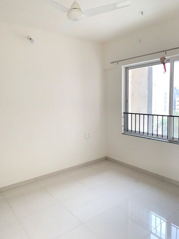 Room in 3 BHK Apartment at Godrej 24, Hinjewadi – for Rent