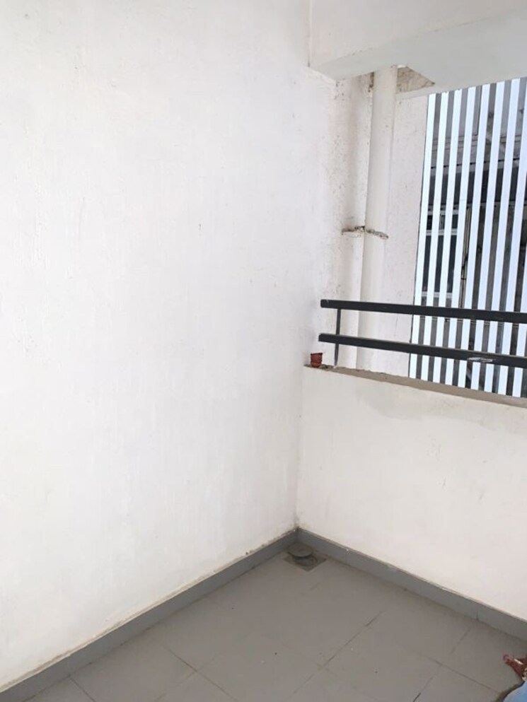 Room, godrej-24 3 Bedroom 1100 Sq.Ft. Apartment In Hinjewadi Pune 9764842