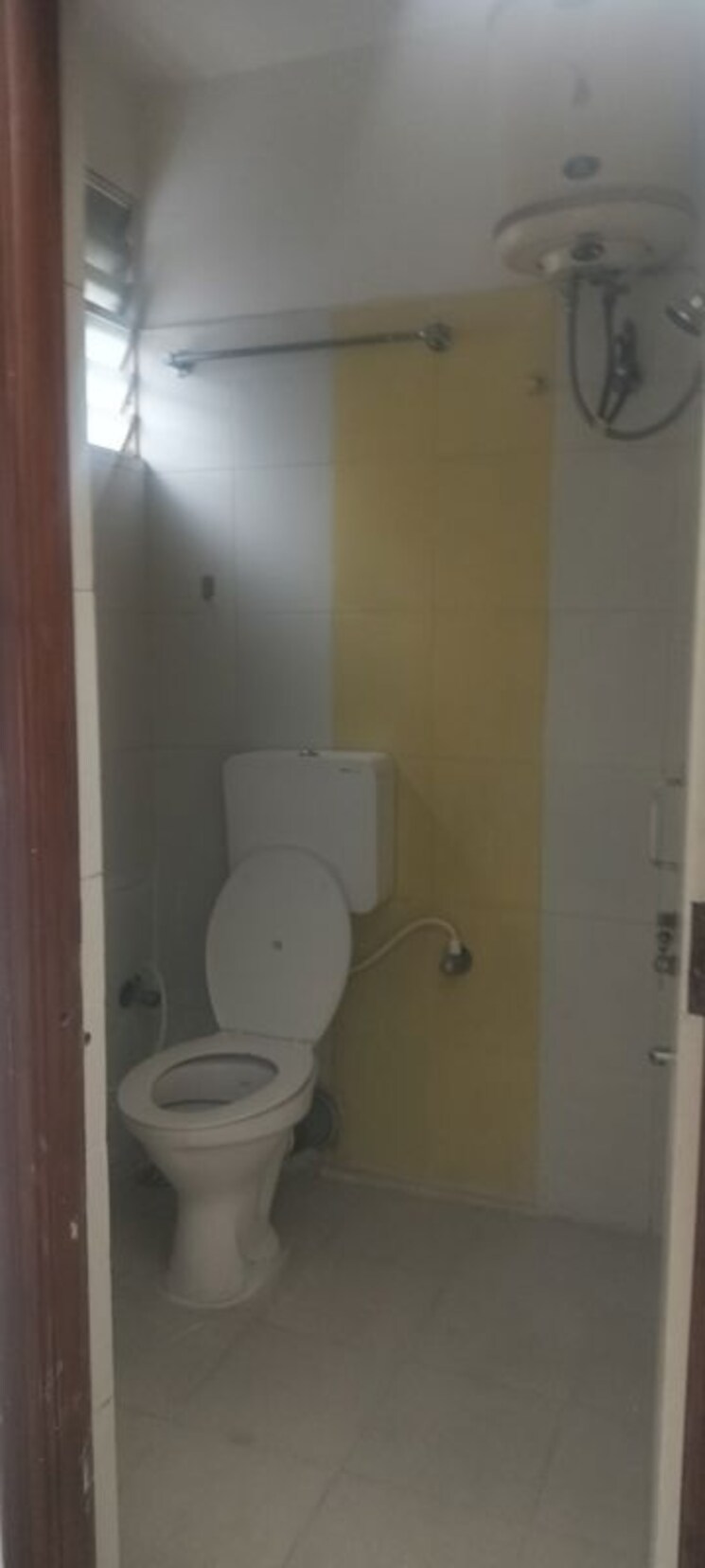 Bathroom, happy-homes-btm-layout 2 Bedroom 1200 Sq.Ft. Apartment In Btm Layout Bangalore 9765038