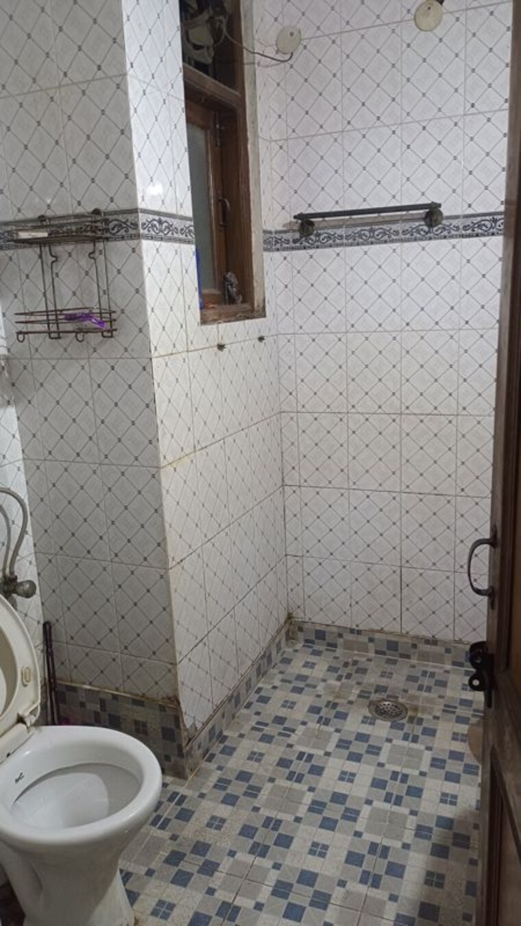 Balcony, old rajinder nagar 3 Bedroom 910 Sq.Ft. Builder Floor In Old Rajinder Nagar Delhi 9765041