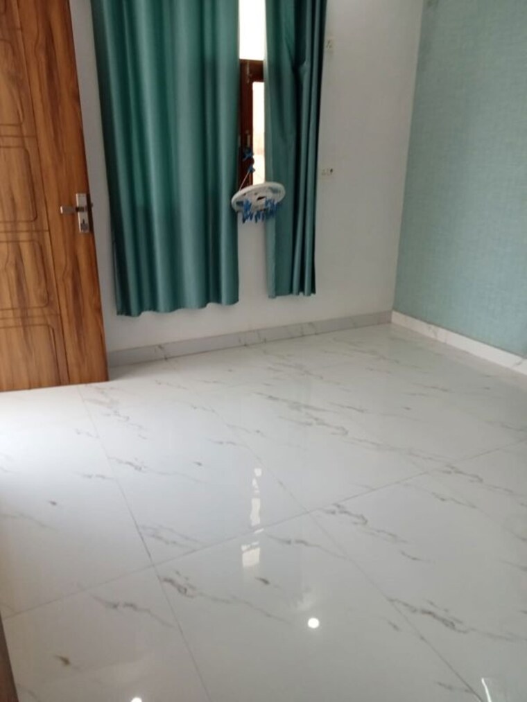 Room, kamalpur 3 Bedroom 810 Sq.Ft. Apartment In Kamalpur Delhi 9762996