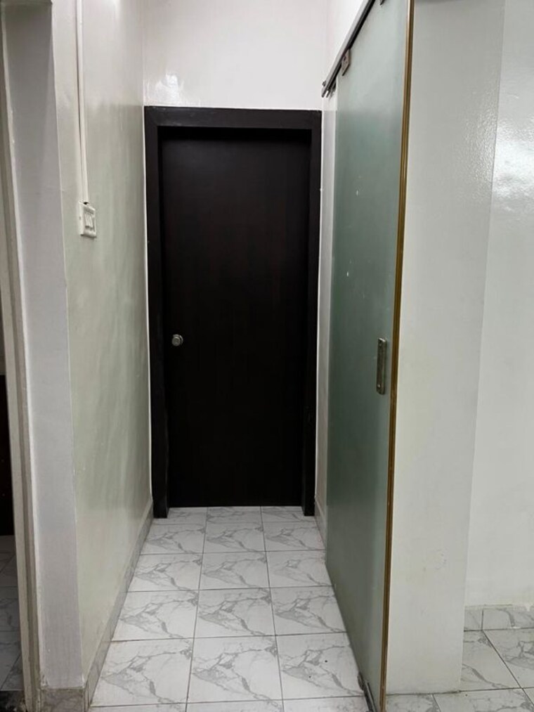 undefined, karishma-society Commercial Office Space 500 Sq.Ft. In Kothrud Pune 9765074