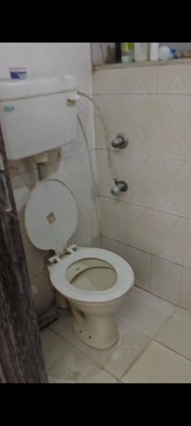 Bathroom, safal-ganga 1 Bedroom 500 Sq.Ft. Apartment In Chembur Mumbai 9765100