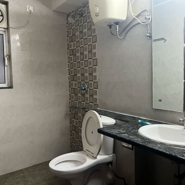 Bathroom, unitech-escape 3 Bedroom 2066 Sq.Ft. Apartment In Rosewood City Gurgaon 9765118