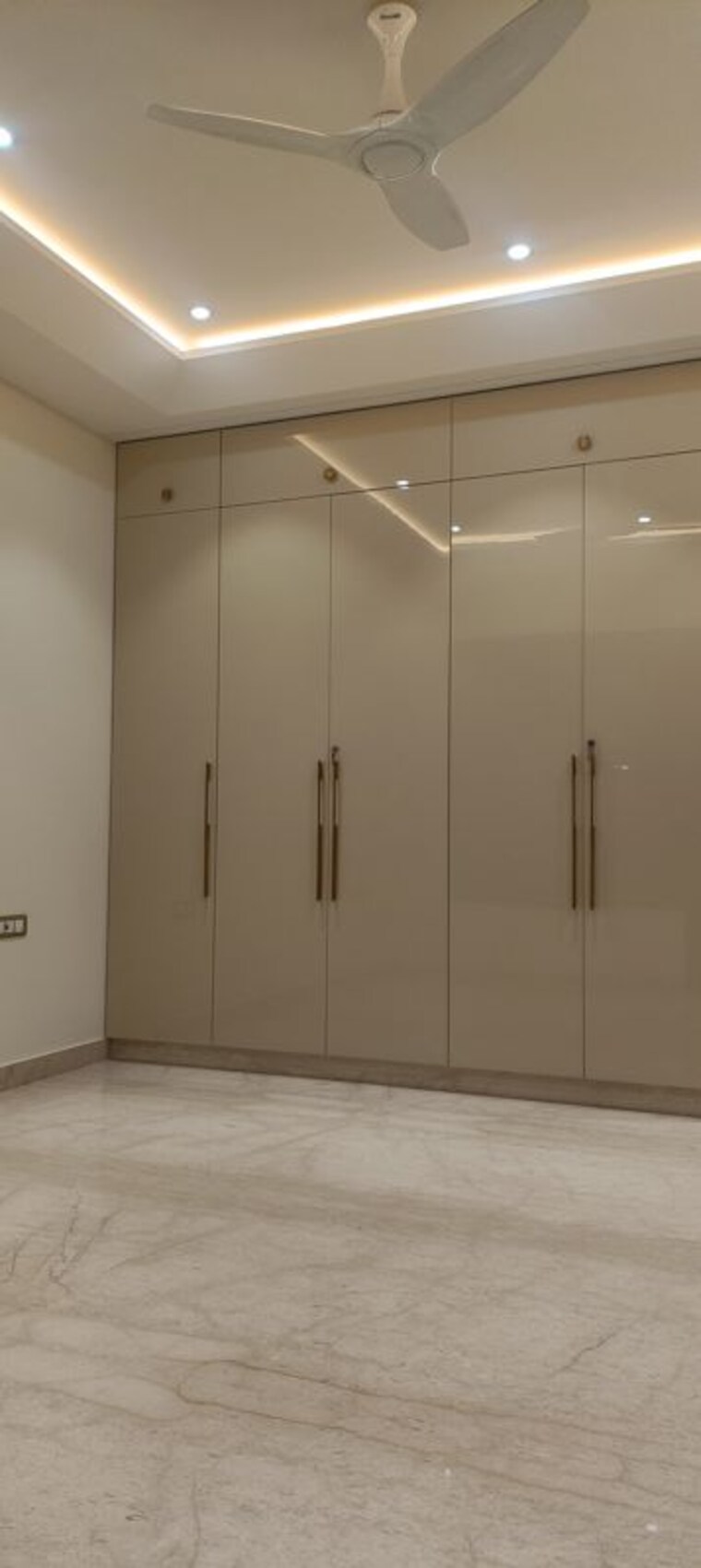 undefined, vivek vihar 4 Bedroom 3000 Sq.Ft. Builder Floor In Vivek Vihar Delhi 9765119