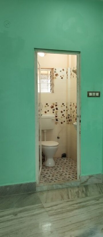 Bathroom in 2 BHK Villa at Kolkatta Gpo – for Rent