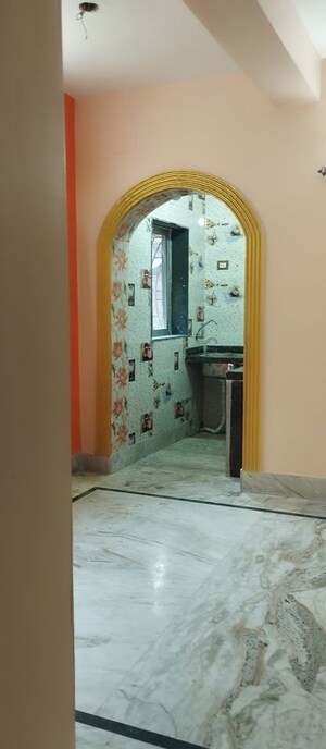 Room in 2 BHK Villa at Kolkatta Gpo – for Rent