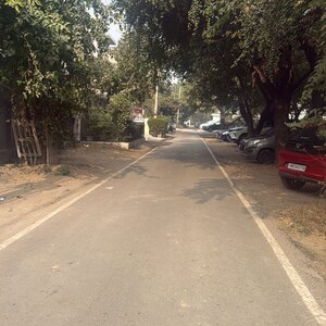 Parking in 6+ BHK Independent House at Sector 23 – for Sale