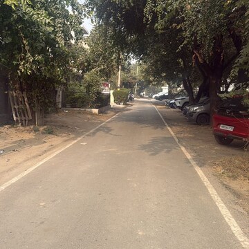 Parking in 6+ BHK Independent House at Sector 23 – for Sale