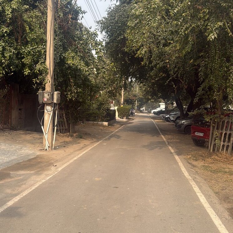 Balcony, sector 23 6+ Bedroom 952 Sq.Yd. Independent House In Sector 23 Gurgaon 9765237