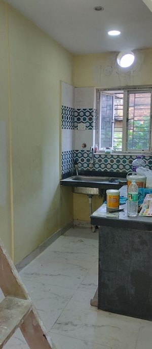 Kitchen in 3 BHK Apartment at Kolkatta Gpo – for Rent