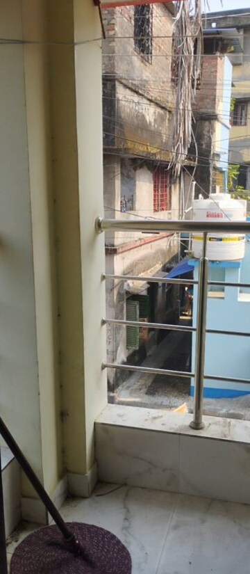 Balcony in 3 BHK Apartment at Kolkatta Gpo – for Rent