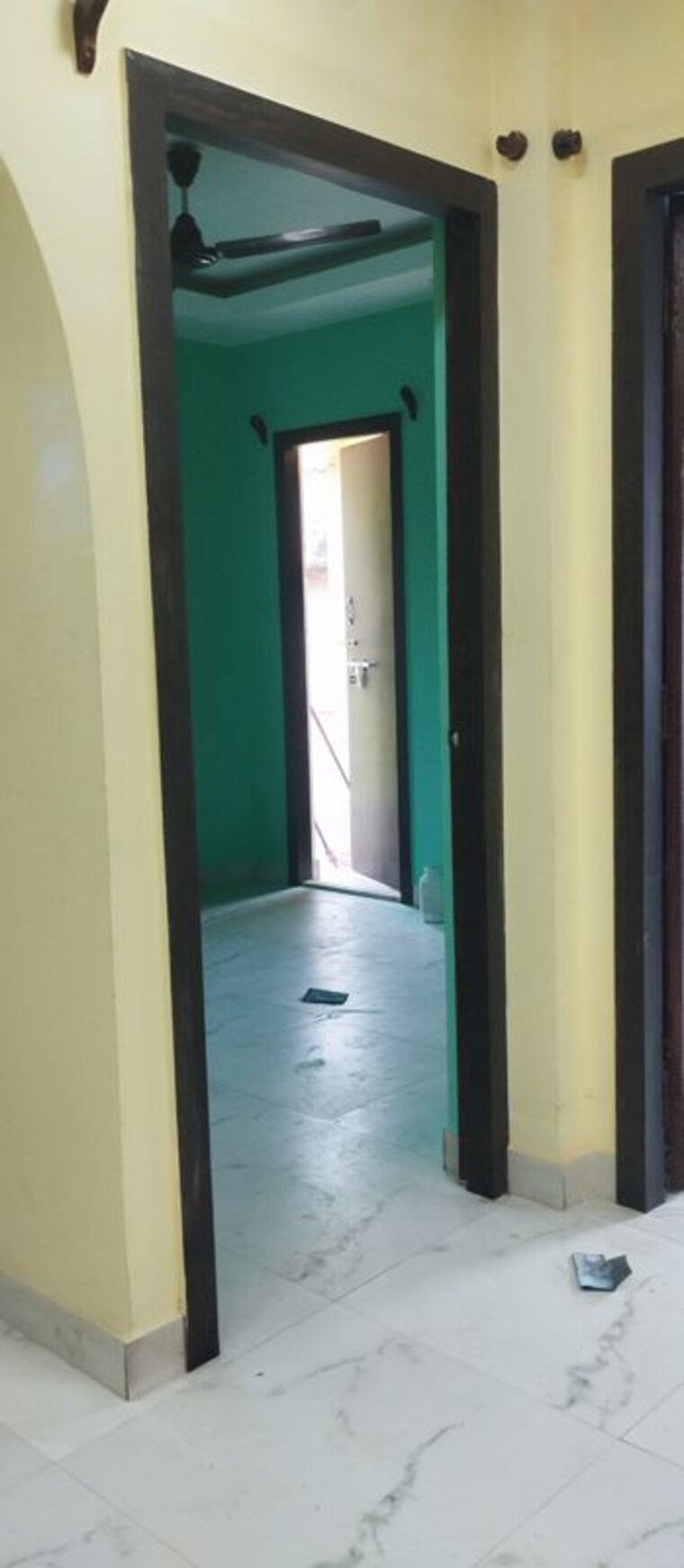 Room, kolkatta gpo 3 Bedroom 1050 Sq.Ft. Apartment In Kolkatta Gpo Kolkata 9500762