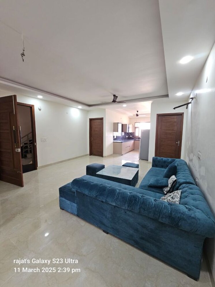 Bedroom, ardee-city 4 Bedroom 2400 Sq.Ft. Apartment In Sector 52 Gurgaon 9765252