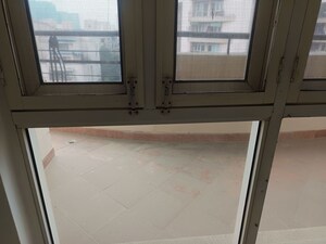 Room in 3.5 BHK Apartment at ATS Green Village, Sector 93a – for Rent