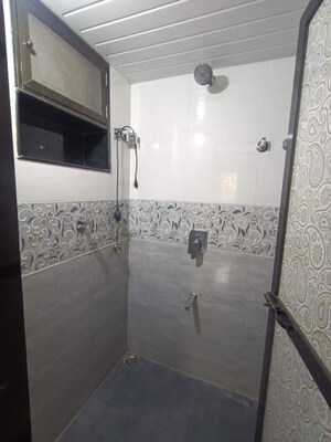 Bathroom in 1.5 BHK Apartment at Ghansoli – for Rent